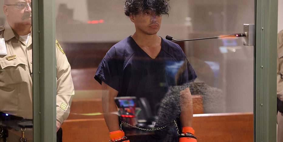 vape shop stabbing Two-person team allegedly targets vape store again; items stuffed down  shorts – The News Herald main image 0