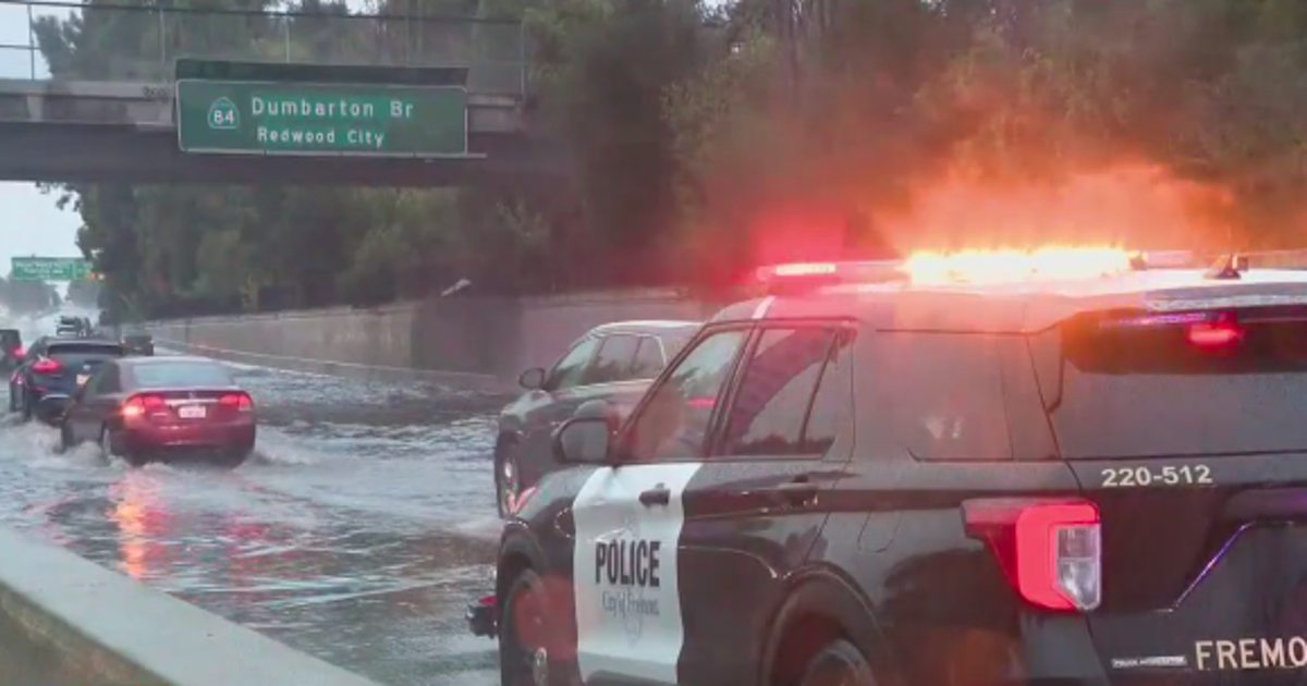 'Powerhouse' storm pounds Bay Area, wreaking havoc on roadways | KTVU FOX 2