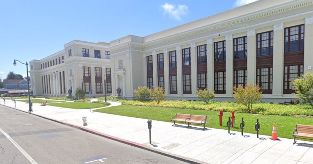 'Whites only' and 'Blacks only' tagged in Alameda High restroom | KTVU ...