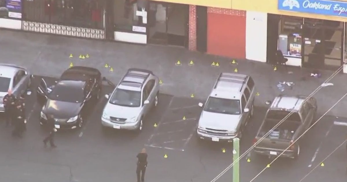 2 adults critically injured in shooting outside East Oakland strip mall ...