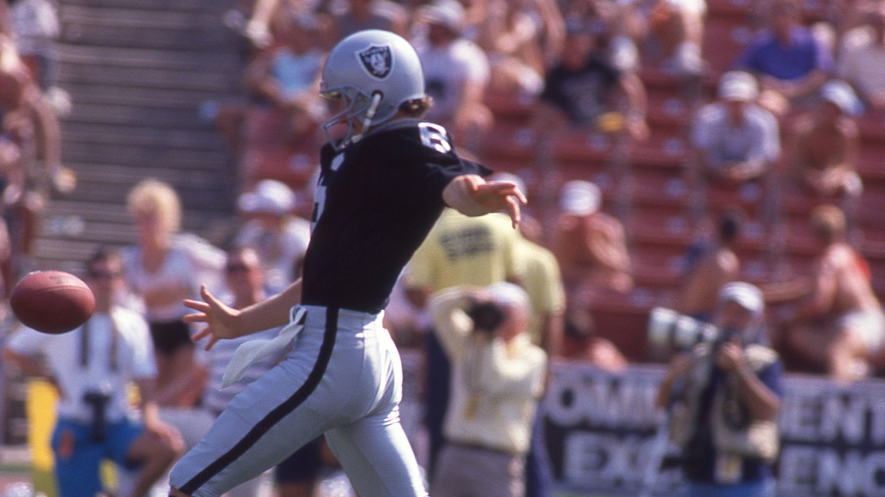 Raiders Hall of Fame punter Ray Guy dies at 72
