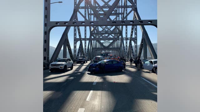 8 cars involved in Carquinez Bridge crash on Thanksgiving