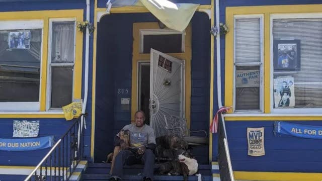 Iconic Warriors house in West Oakland in jeopardy again