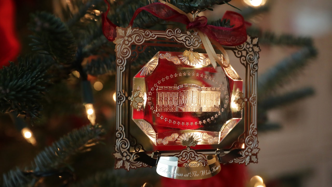 2022 White House Christmas ornament honors gingerbread tradition