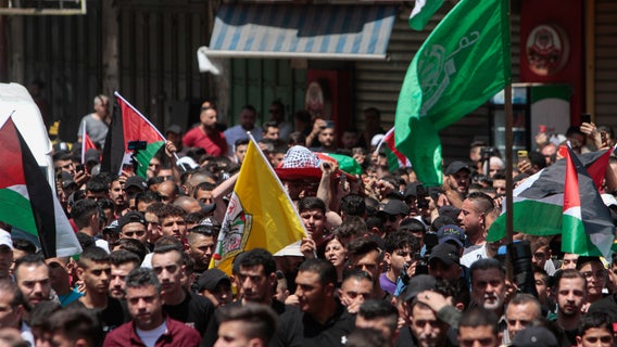 Palestinians say killing caught on video was unjustified