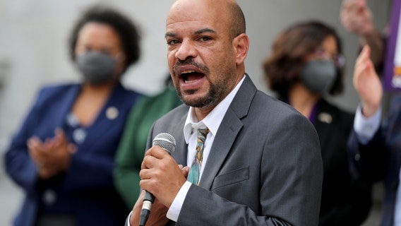 Registrar's office error results in apparent new winner in Oakland school board race