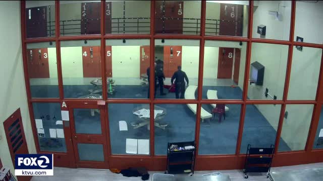 Inmate says Alameda County sheriff's deputies beat him