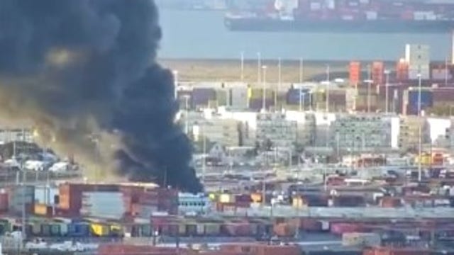 8 semi-trucks catch on fire at Port of Oakland: officials