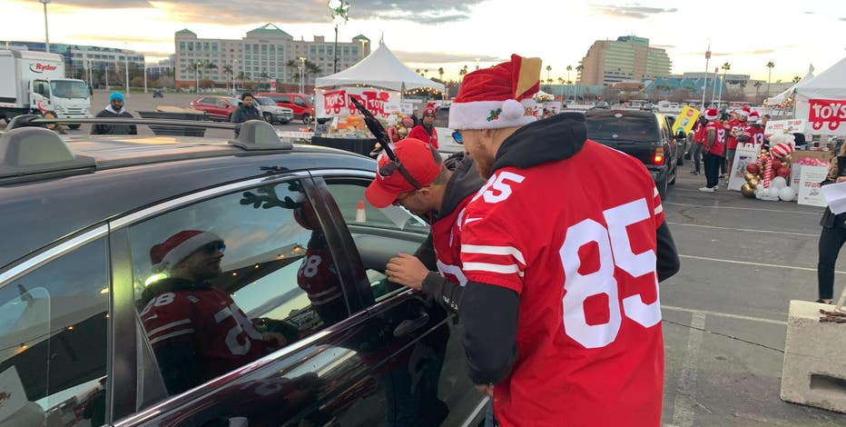 Shop With a Jock: San Francisco 49ers give kids a holiday treat