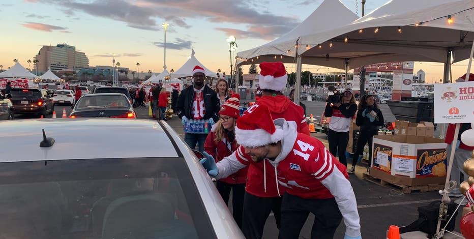 49ers host Hope for the Holidays giveaway for Bay Area families