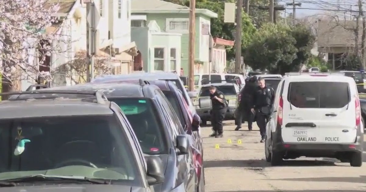 Double shooting in Oakland leaves 1 dead, 1 injured | KTVU FOX 2