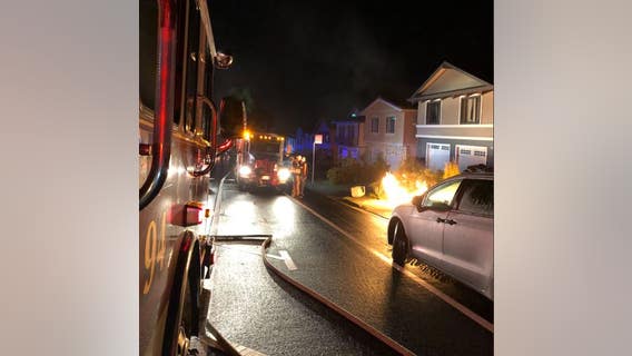 Crews rush to put out gas fire in Daly City