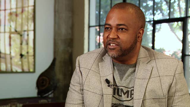 Ex-Oakland police chief LeRonne Armstrong sues city, mayor