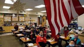 9th grader sues over Pledge of Allegiance confrontation