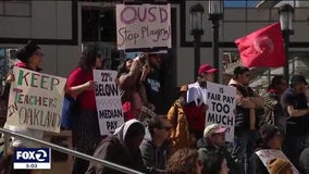 Oakland teachers walk off job over pay