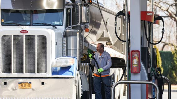 EPA approves California rules phasing out diesel trucks