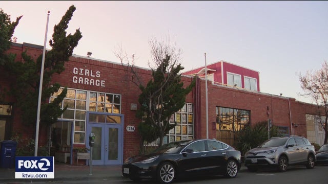 In Girls Garage, girls learn blue-collar trades