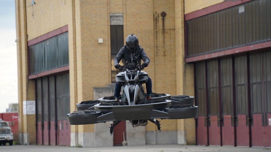 flyingbike-2.jpg