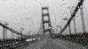 Rain ushers in San Francisco Giants home opener