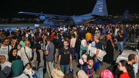 Hundreds of foreigners airlifted amid fighting, Sudanese seek refuge