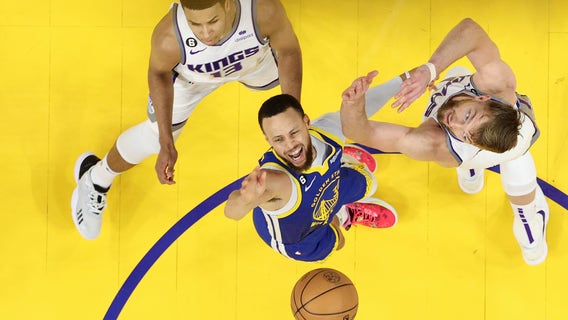 Monk, Fox lead Kings past Warriors 118-99 to force Game 7