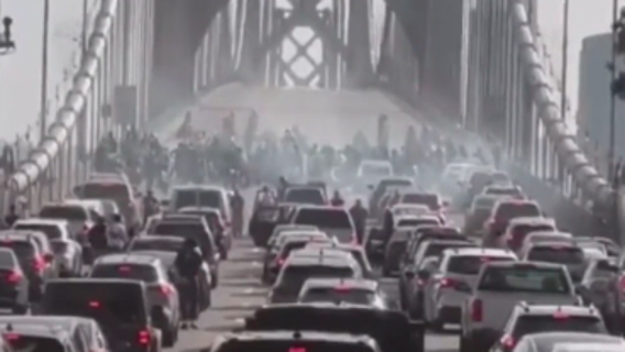 Sideshow shuts down Bay Bridge