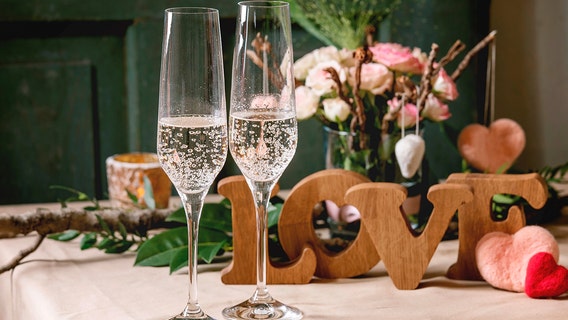 California dating company offers $1M matchmaking service