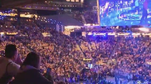 Warriors beat Kings 114-97 to cut series deficit to 2-1; Curry scores 36