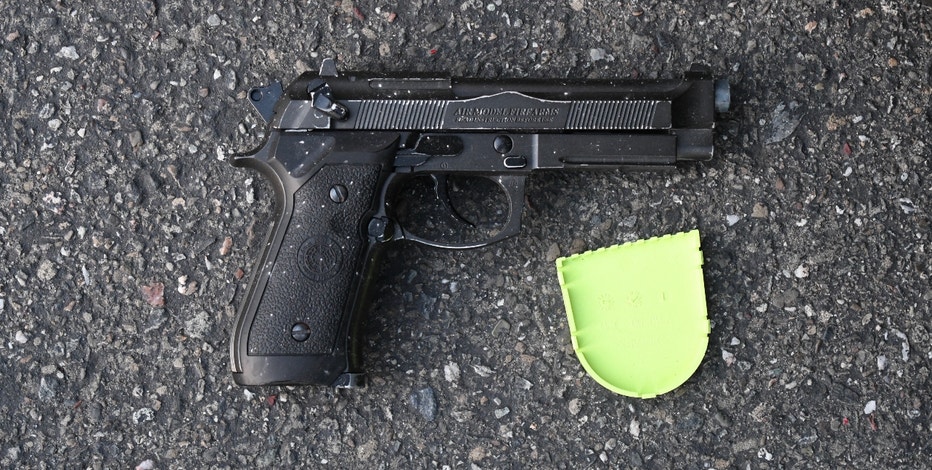 Police ID carjacking suspect who was armed with airsoft replica and fatally shot by officers