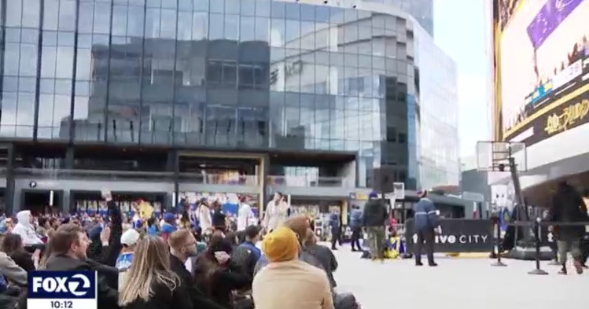Warriors fans stunned by blowout loss to Lakers in Game 3 | KTVU FOX 2