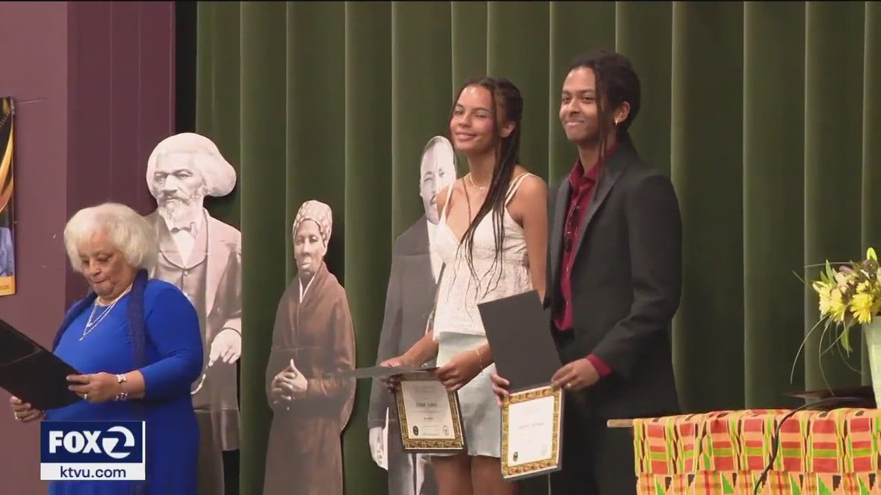 Joyful night: East Bay Black students awarded for academic excellence