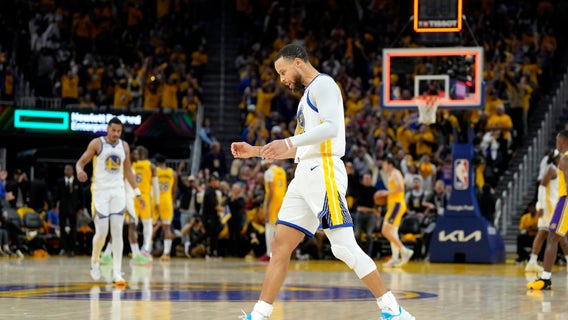 Stephen Curry, Warriors stave off elimination, force Game 6 by beating Lakers 121-106