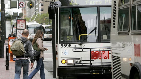 18-year-old arrested in stabbing on Muni bus