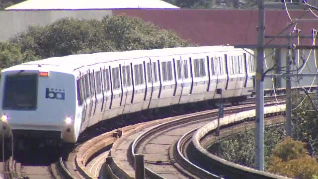 Cleaver-style knife used in stabbing on BART train, police say