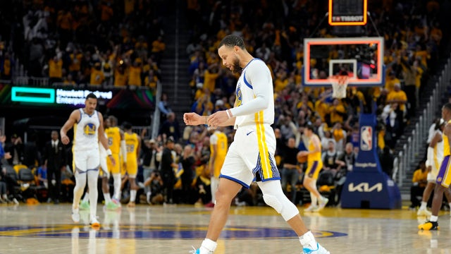 Stephen Curry, Warriors stave off elimination, force Game 6 by beating Lakers 121-106