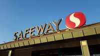 Safeway workers reach tentative agreement; strike averted