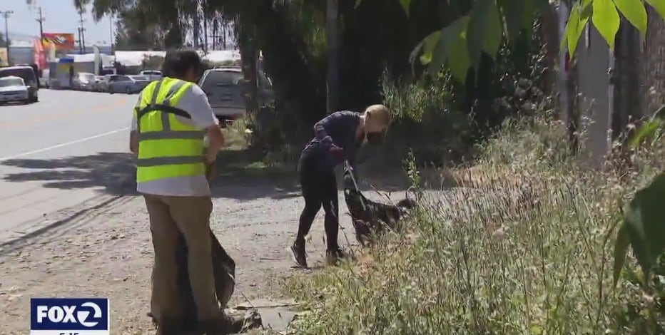 Man gaining notice for picking up trash across East Bay
