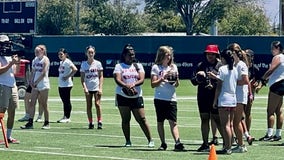 San Francisco 49ers hold 1-day girls flag football camp