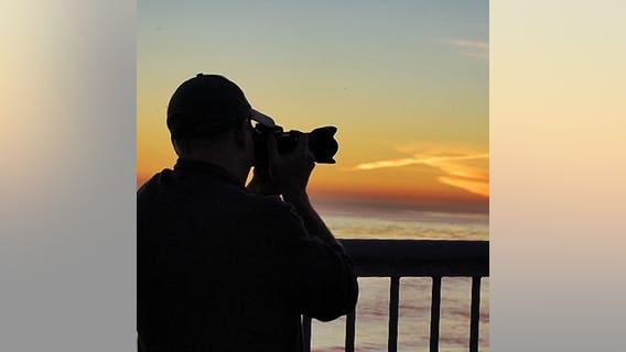 Meet Mark Woodward, the viral photographer capturing Santa Cruz's surfboard-stealing sea otter