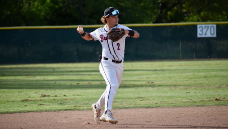 Teen pitches new batting gloves