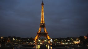 Two ‘drunk’ US tourists spend night in Eiffel Tower