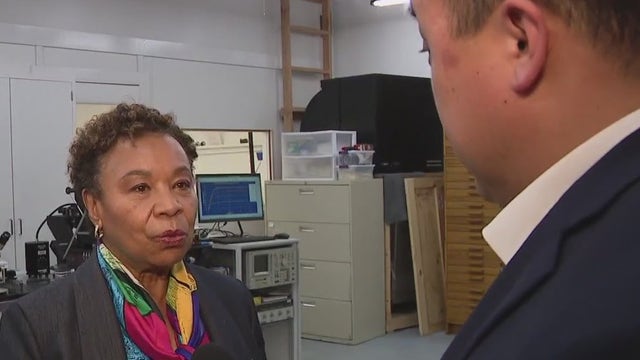 Rep. Barbara Lee tours Black-owned business, marks one year since CHIPS Act signing