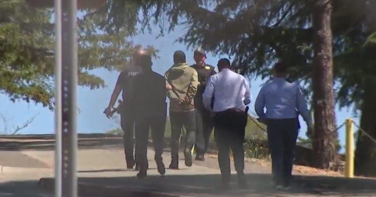 2 arrested after shooting at Skyline High School in Oakland | KTVU FOX 2