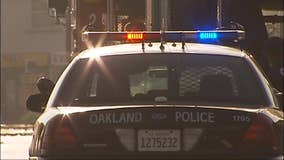 Gunshot victim walks into Oakland hospital, dies: Police