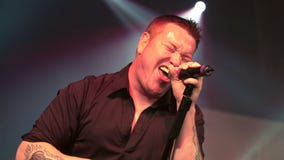 Smash Mouth's Steve Harwell dies at 56
