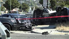 Crash involving stolen car in Oakland kills 2, injures another