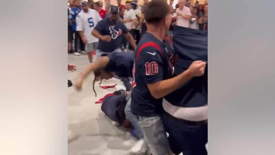VIDEO: Houston Texans fans fight each other following Week 2 loss to Indianapolis Colts