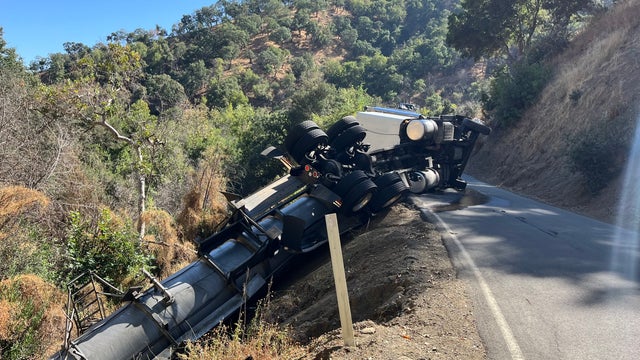 Big rig overturns in Sunol