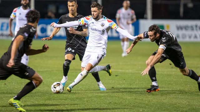 Fans can still co-own Oakland Roots and Soul soccer teams