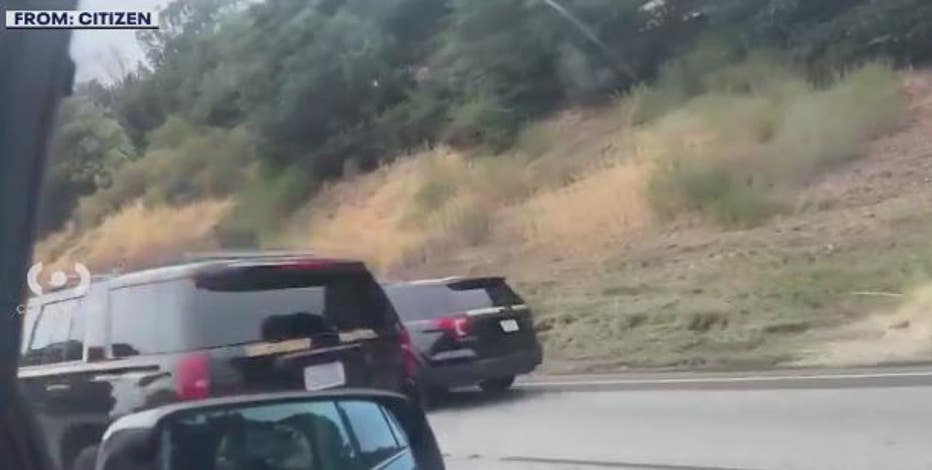 2 drive to hospital after being shot on I-580 in Oakland